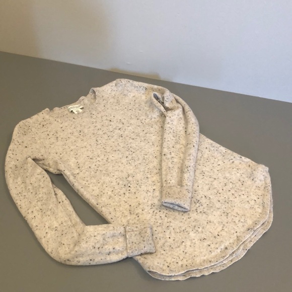 Adrienne Vittadini Cashmere Crew - Picture 2 of 5